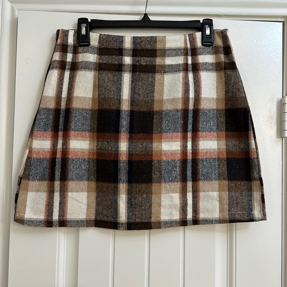 plaid skirt
